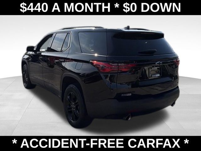 Used 2023 Chevrolet Traverse LT FWD image 3