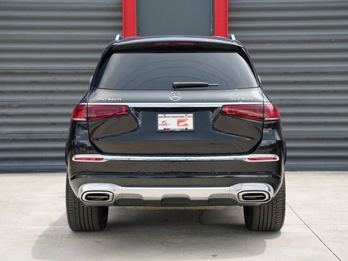 Used 2023 Mercedes-Benz Maybach GLS 600 4MATIC image 12