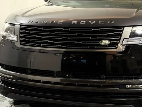 Used 2024 Land Rover Range Rover SE AWD/4WD image 11