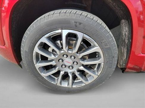 Used 2023 GMC Acadia Denali FWD image 10