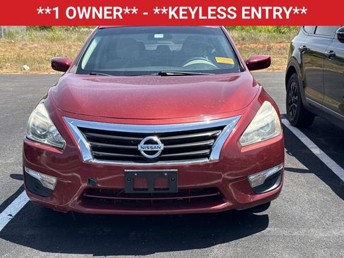 Used 2014 Nissan Altima 2.5 S FWD image 2