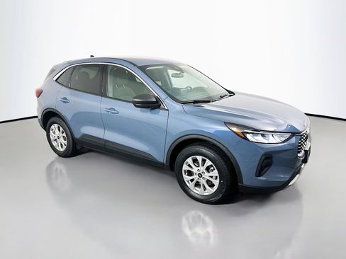 Used 2023 Ford Escape Active AWD/4WD image 1