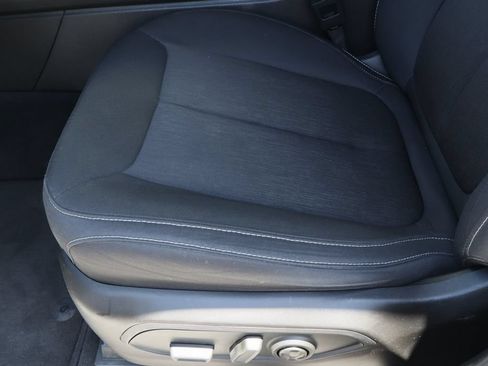 Used 2023 Jeep Grand Cherokee Laredo w/ Luxury Tech Group I RWD image 22