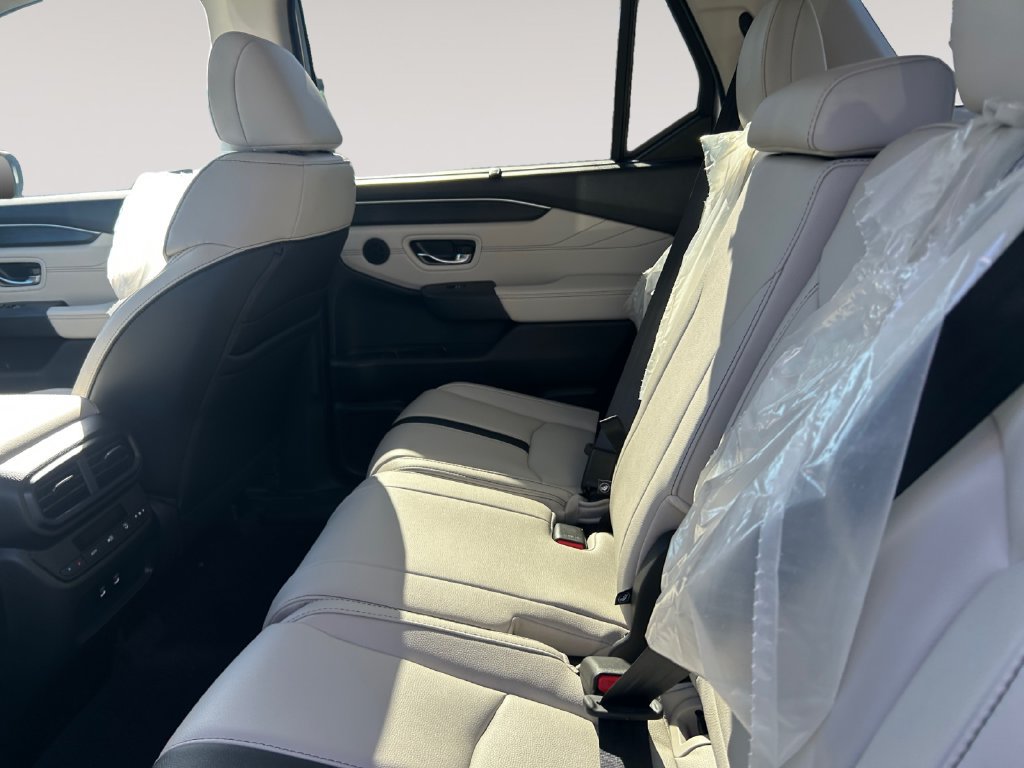 New 2026 Honda Pilot Touring image 15