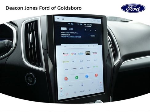Used 2021 Ford Edge SEL w/ Convenience Package image 26
