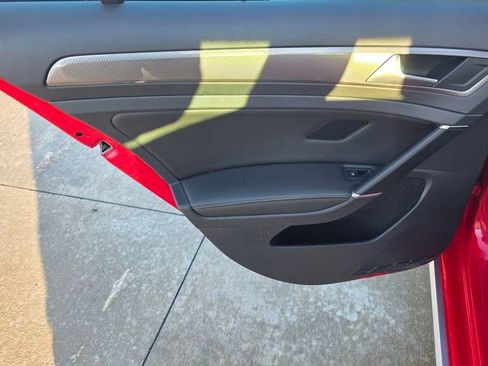 Used 2019 Volkswagen Golf Alltrack SE image 21