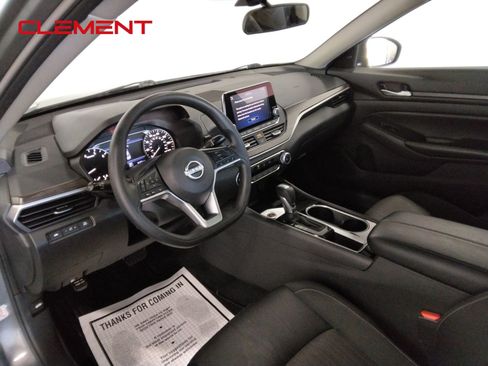 Used 2024 Nissan Altima 2.5 SV image 27