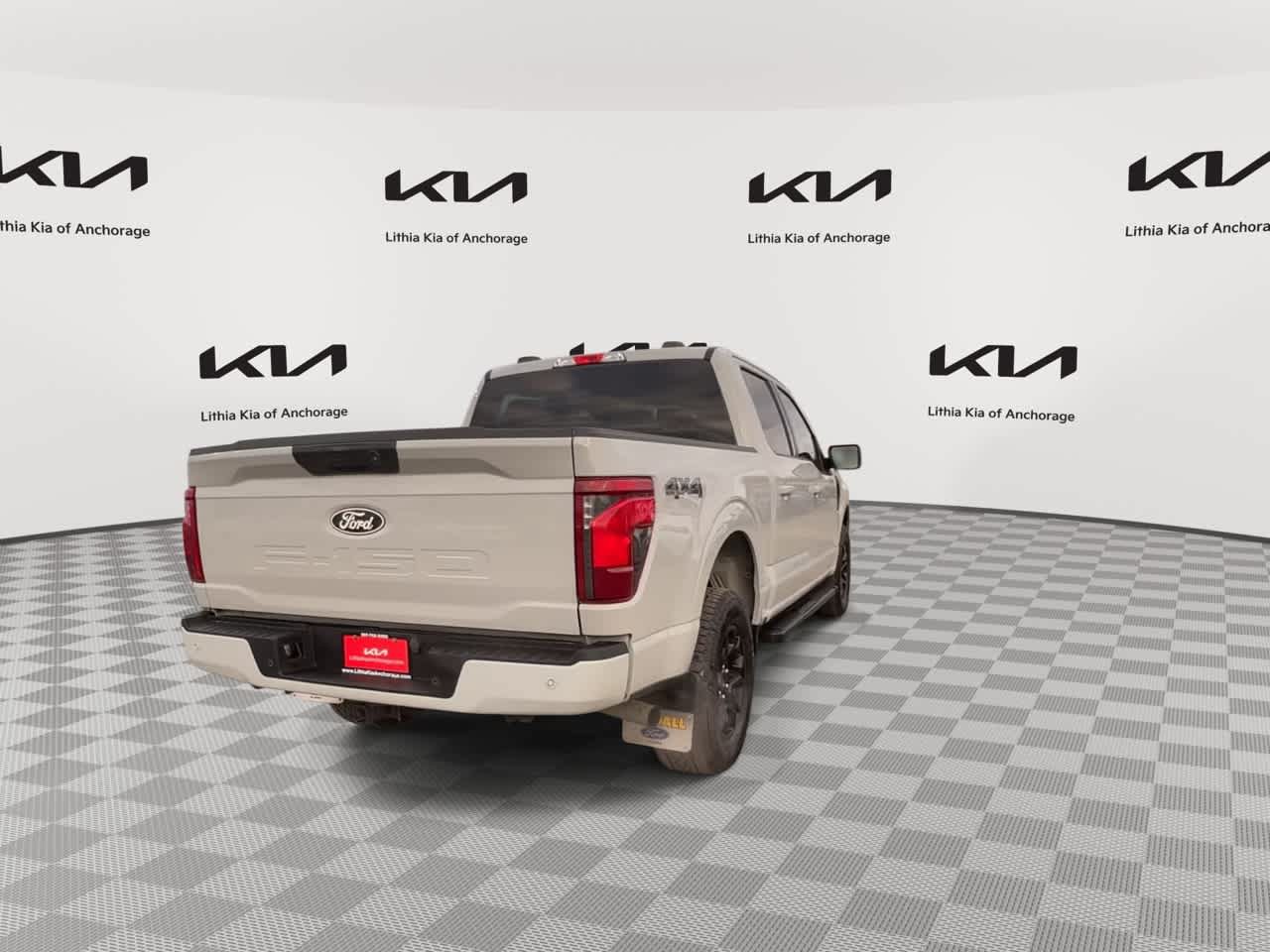 Used 2024 Ford F150 XLT w/ Tow/Haul Package AWD/4WD image 9