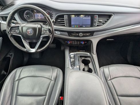 Used 2022 Buick Enclave Essence FWD image 9