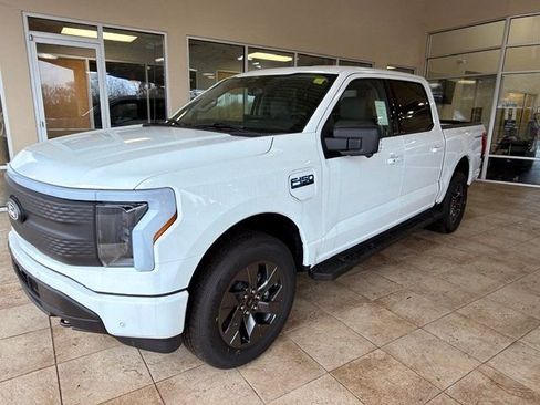 New 2025 Ford F150 Lightning Flash AWD/4WD image 23