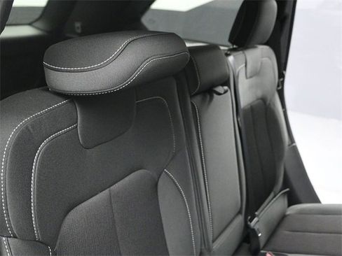 New 2025 Jeep Grand Cherokee Laredo X w/ Luxury Tech Group I image 16