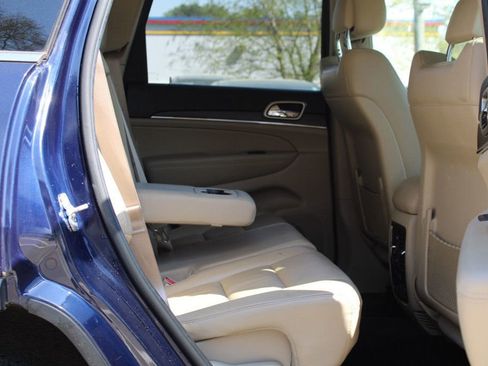 Used 2014 Jeep Grand Cherokee Limited image 31