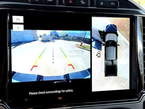 Certified 2022 Ford F250 Lariat w/ Tremor Off-Road Package image 21