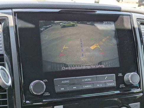 Used 2024 Nissan Titan SV w/ SV Convenience Package RWD image 20