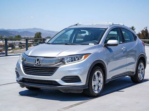 Used 2019 Honda HR-V LX image 3