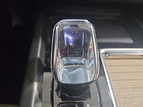 Used 2026 Volvo XC60 B5 Plus w/ Climate Package AWD/4WD image 13