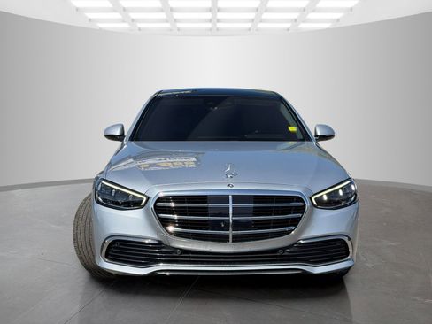 Used 2022 Mercedes-Benz S 500 4MATIC image 2