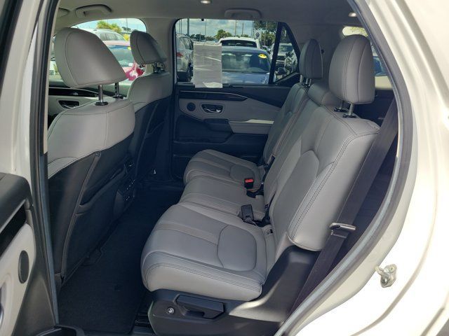 Certified 2025 Honda Pilot EX-L image 13