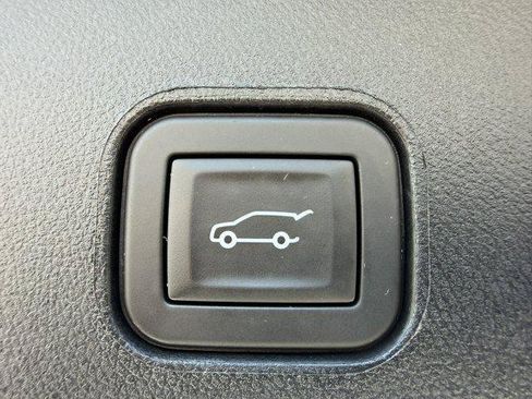 Used 2025 Cadillac Lyriq Luxury AWD/4WD image 55