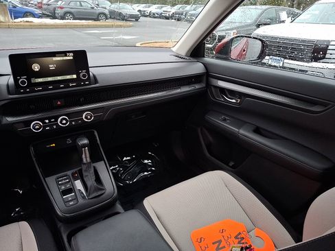 Used 2025 Honda CR-V LX image 16