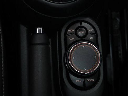 Used 2019 MINI Cooper S w/ Signature Upholstery Package image 13