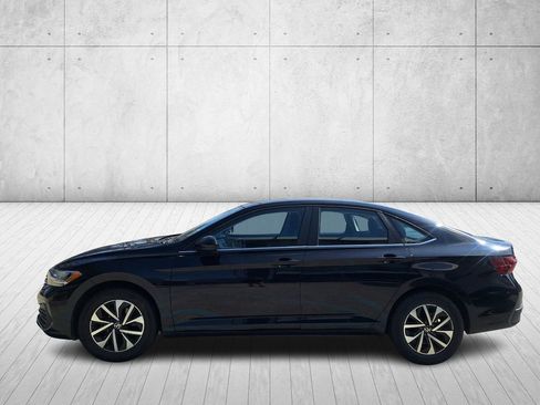 Used 2024 Volkswagen Jetta S image 2