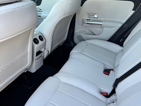 Certified 2024 Mercedes-Benz GLA 250 image 26