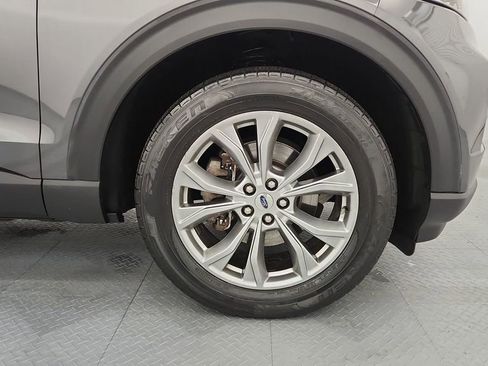 Used 2020 Ford Explorer XLT w/ Equipment Group 202A AWD/4WD image 27