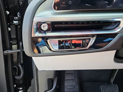 New 2026 Cadillac Lyriq Premium Sport image 17