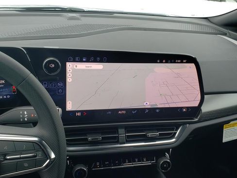New 2026 Chevrolet Equinox EV LT FWD image 31