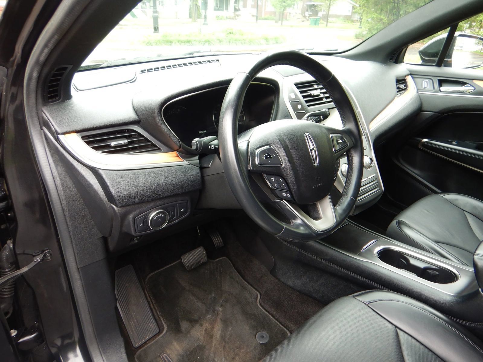 Used 2015 Lincoln MKC AWD w/ Equipment Group 102A Reserve image 12