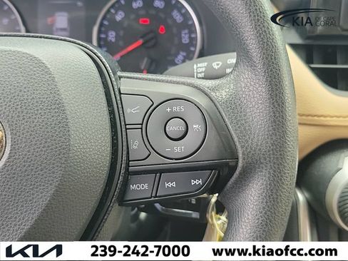 Used 2020 Toyota RAV4 LE w/ All Weather Liner Package AWD/4WD image 24