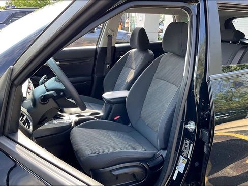 Used 2025 Kia Seltos LX AWD/4WD image 28