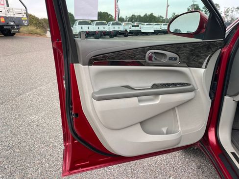 Used 2014 Buick Enclave Leather w/ Trailering Provision Package image 12