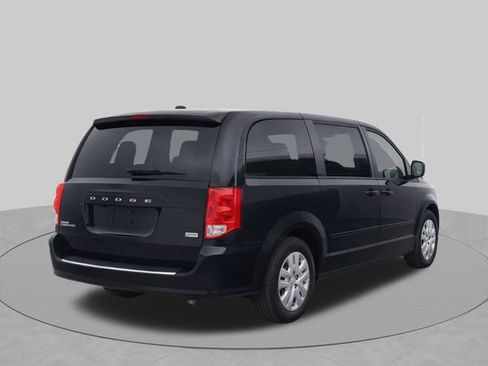 Used 2017 Dodge Grand Caravan SE w/ Power Window Group FWD image 3