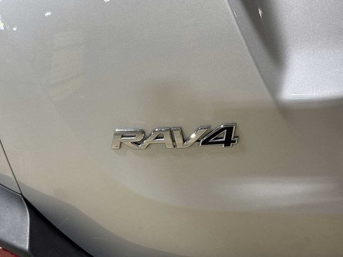 Used 2015 Toyota RAV4 Limited AWD/4WD image 27
