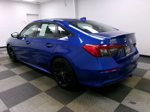 Used 2024 Honda Civic Sport image 2