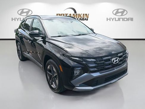 Certified 2025 Hyundai Tucson SEL FWD image 3