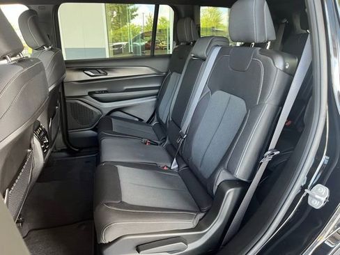 New 2025 Jeep Grand Cherokee L Laredo w/ Luxury Tech Group I image 14