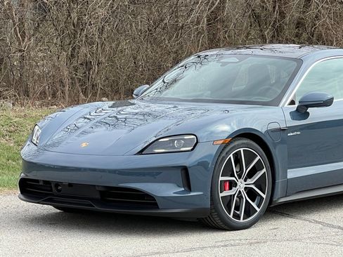 New 2026 Porsche Taycan 4S AWD/4WD image 11