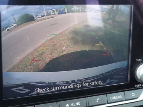 Used 2025 Nissan Altima 2.5 SV FWD image 21
