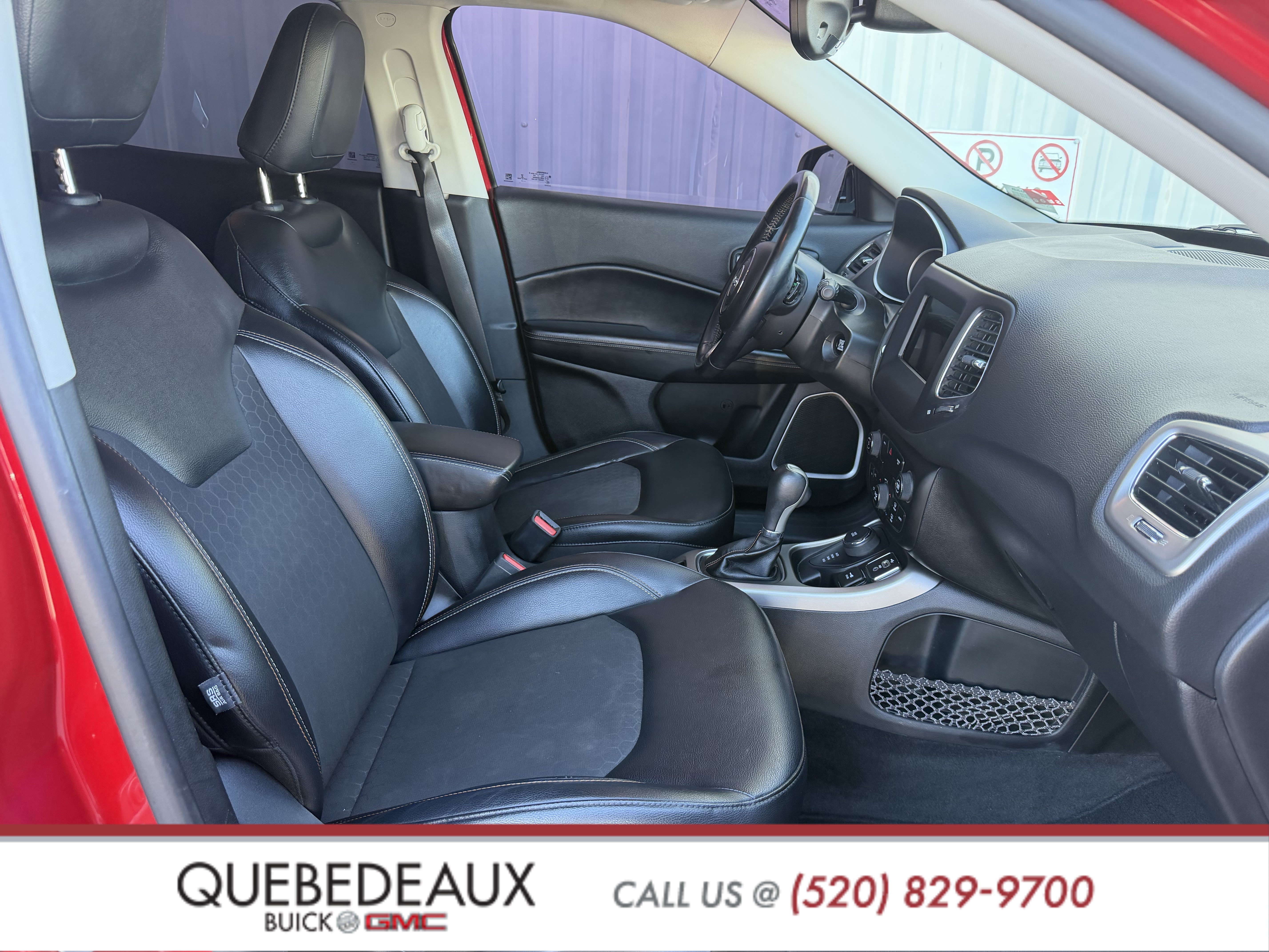 Used 2018 Jeep Compass Latitude w/ Popular Equipment Group AWD/4WD image 11