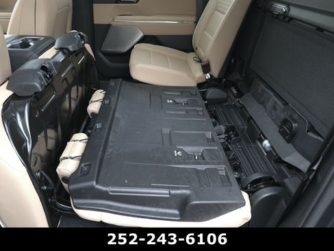 Used 2026 GMC Sierra EV Denali AWD/4WD image 37