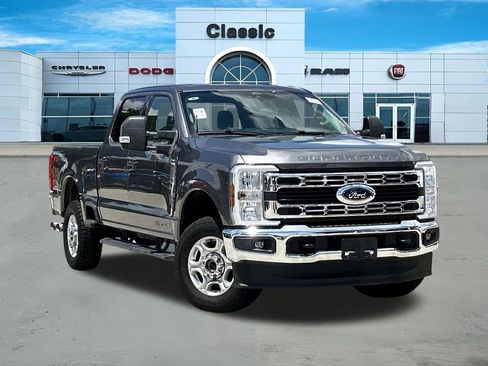 Used 2025 Ford F250 XLT w/ FX4 Off-Road Package AWD/4WD image 1