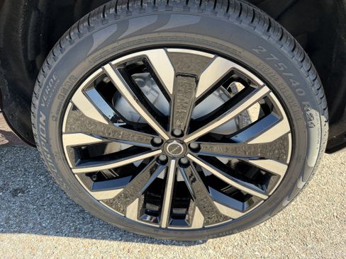 New 2026 Volvo XC90 B5 Plus image 32