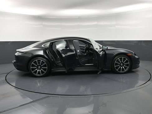Certified 2023 Porsche Taycan 4S AWD/4WD image 35