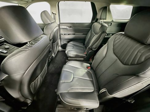 Used 2023 Hyundai Palisade Limited FWD image 30