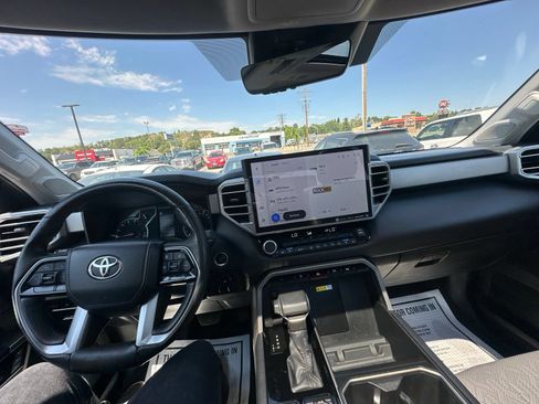 Used 2022 Toyota Tundra Limited w/ Power Package AWD/4WD image 43