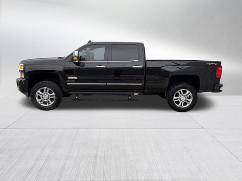 Used 2016 Chevrolet Silverado 2500 High Country w/ High Country Premium Package image 4