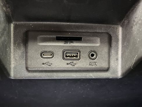 Used 2019 GMC Sierra 1500 SLT w/ SLT Convenience Package AWD/4WD image 26